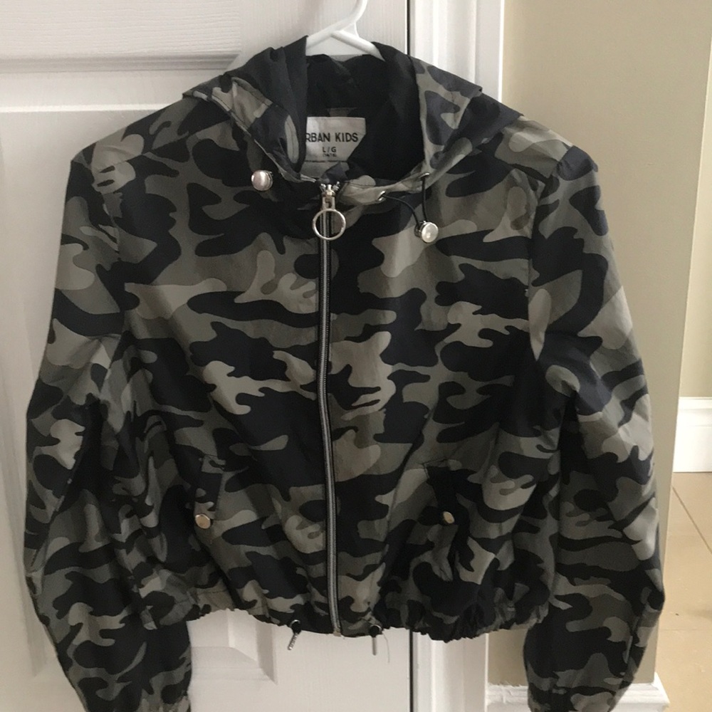 Girls army cropped jacket never been worn